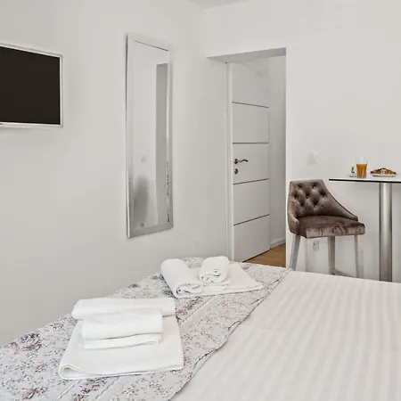 Bruna Apartman Sibenik